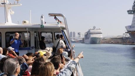 Más de 15.000 personas disfrutaron de las puertas abiertas del puerto de Barcelona