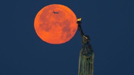 ‘Strawberry Moon’ June 2025: See The Lowest Full Moon Since 2006