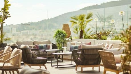 Pisco, ceviche y puestas de sol a 70 metros: así es la terraza de Maymanta, donde Barcelona sabe a Perú