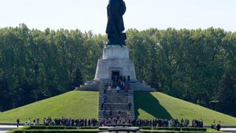 Russland und der Zweite Weltkrieg: Wie Städte und Kommunen mit dem Gedenken umgehen
