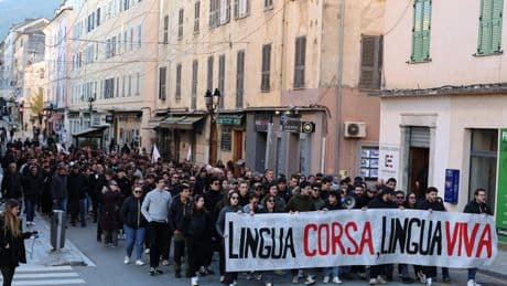L’enseignement du corse à l’école met le feu aux poudres sur l’île