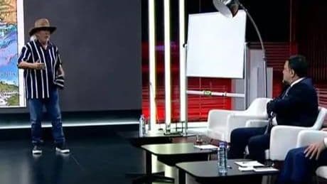Prof. Dr. Şener Üşümezsoy CNN Türk canlı yayınında o bölgeyi işaret etti: 'Bütün sır burada'