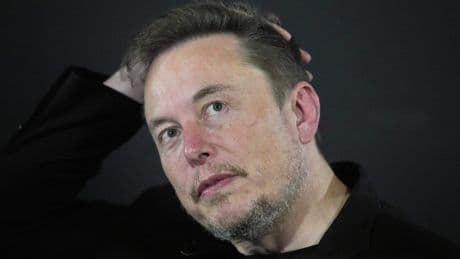 Musk moet zich verantwoorden in rechtszaak over ’willekeurig’ weggeven 1 miljoen dollar