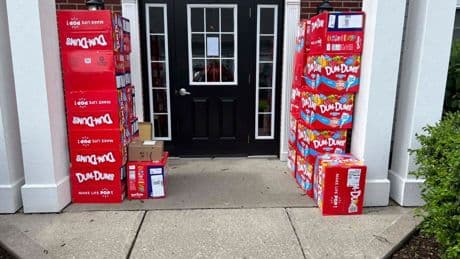 Kentucky boy uses mother's phone to order 70K Dum-Dum suckers to share with his friends