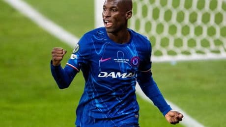 Arsenal consider surprise bid for £32m Chelsea star