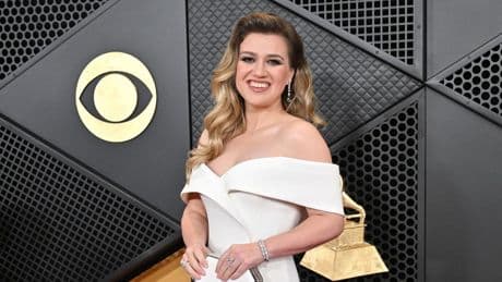 Kelly Clarkson Beaten To No. 1 By 2025’s Breakout Music Star