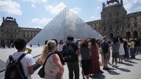 Overwhelmed and understaffed, the Louvre shuts its doors — a warning sign for global overtourism