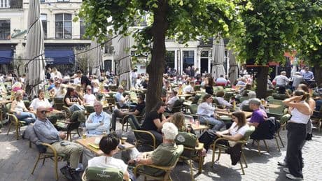 Zon, wolken en geleidelijk wat warmer weer op komst