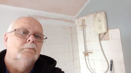 'I answered cold call at home and before I knew it I was £17,000 out of pocket'