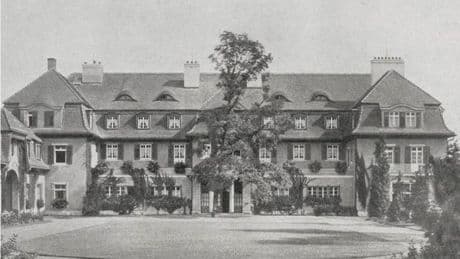 Diese luxuriöse Villa bei Potsdam kommt unter den Hammer