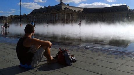 La canicule s’amplifie lundi, 12 départements du Sud-Ouest en alerte rouge