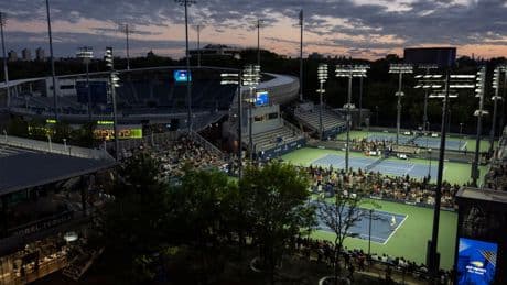 At the US Open, tennis stars shine under dark sky-friendly outdoor lights