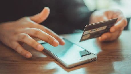 Hacienda bloquea las cuentas y tarjetas de ciertos contribuyentes: ¿cómo saber si estás en la lista?
