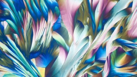 Abstracte kunst met natuurlijke kristallen