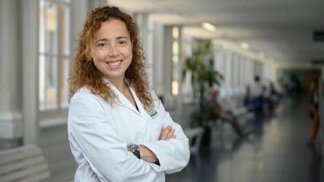 La española que lleva al cáncer de mama la terapia que ha revolucionado la leucemia: "No sabemos cómo llega al tumor"