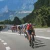 Live Tour | Peloton bezig aan zwaarste etappe, Pogacar botst op Visma-auto