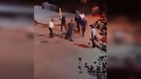 Ankara'da sokak ortasında darp! O anlar kamerada