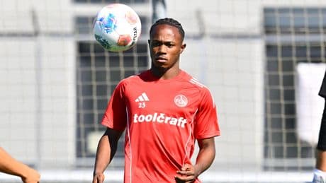 Zoma jetzt beim FCN - Klose hat jetzt 7 Mittelstürmer