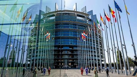 Aide au développement : le Parlement européen trébuche