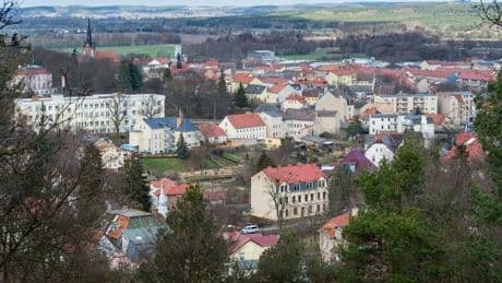 Bad Freienwalde: Vermummte greifen Kundgebung gegen rechts in Brandenburg an
