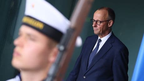 Kanzler auf Schmeichel-Kurs  - Kann Merz das Verhältnis zu Trump drehen?