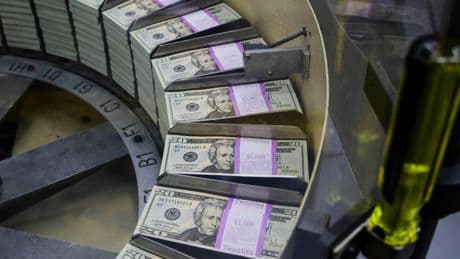 Zölle, Schulden, Zins-Zoff: Ruiniert Trump den Dollar?