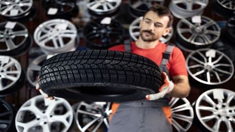 Klartext: Diese Fehler machen viele Autofahrer bei Ganzjahresreifen laut TÜV-Experten