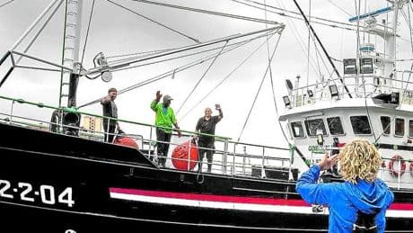 El 'Goienkale' de Bermeo zarpa a las Azores para capturar el primer bonito