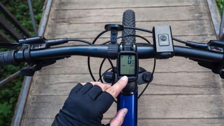 Gadgets para controlar la velocidad y distancia en bici