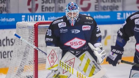 Torwart-Held Aus den Birken - Eishockey-Star mit Klartext zum Schummel-Vorwurf