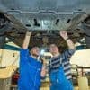 Autohäuser unter Druck : Personalsorgen und Tarifkonflikt