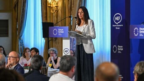 Niubó: “No son casos aislados los jóvenes que dudan de la democracia y glorifican el franquismo”