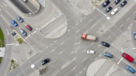 Vorsicht, Verwechslungsgefahr! Nicht jeder kennt den Unterschied dieser Verkehrsschilder