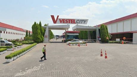 Zorlu Holding borç yükü bahanesiyle iki bin işçiyi işten atacak