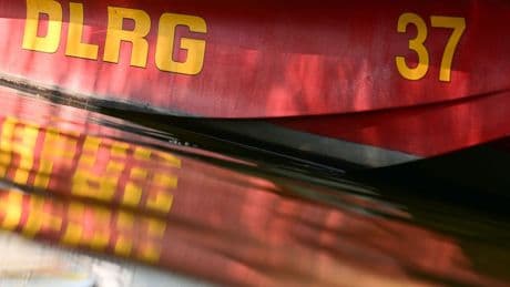 Rettungseinsatz: "Wir können schwimmen" - Kanufahrer müssen gerettet werden