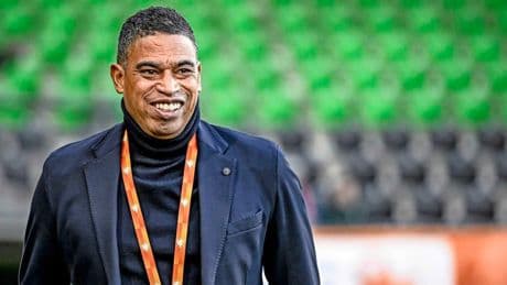 ’Ajax-kandidaat’ Michael Reiziger langer bij KNVB