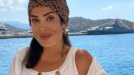 Haberler: Türkan Şoray tatil pozlarıyla Instagram'ı yaktı geçti