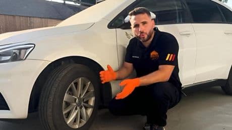Un mecánico destapa uno de los mitos más comunes sobre la suspensión del coche: "Ni siquiera te pasa la ITV"