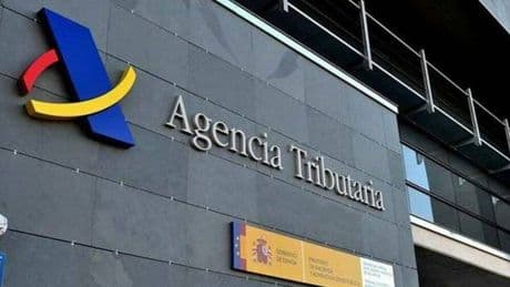 Los técnicos de Hacienda ven factible recaudar 1.675 M más, pero dudan del impuesto al gasóleo