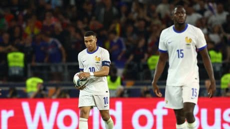 Entre naufrage et promesses, les Bleus ont du pain sur la planche