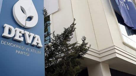 İstanbul Milletvekili Rızvanoğlu ile Tekirdağ Milletvekili Avşar, DEVA Partisi'nden istifa etti