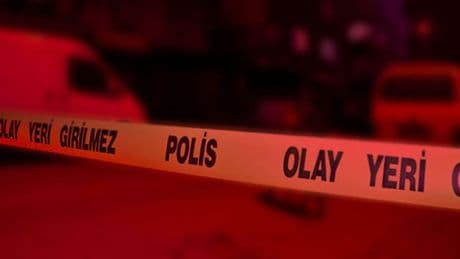 Cinnet getiren anne kızını öldürdükten sonra intihar etti