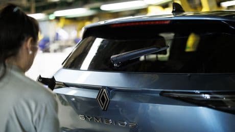 Renault sufre un impacto de 11.500 millones por su participación en Nissan