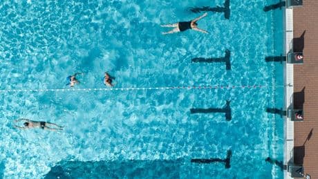 Duschen vor dem Baden ist Pflicht