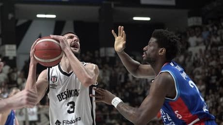 Beşiktaş, Anadolu Efes'i devirdi: Finalde!