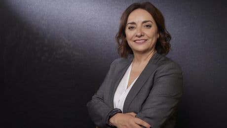 Joseph Oughourlian destituye a Pepa Bueno como directora de 'El País' y entrega el puesto a Jan Martínez