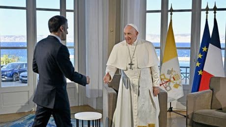 Pape François : avec la France de Macron, une série de rendez-vous manqués