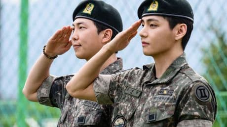 K-Pop: RM et V, membres du groupe BTS, ont été libérés de leur service militaire