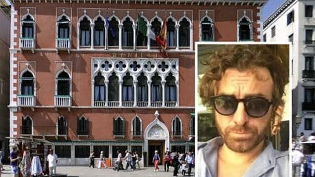 El asistente de dirección de la serie 'Emily in Paris' muere a los 47 años tras desplomarse en pleno rodaje