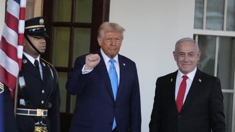 Treffen mit Netanjahu: Weltfriedensstifter Trump in Aktion